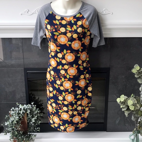 🔴 5/$45 SALE 🔴 LULAROE | Floral/Gray Julia Dress - Picture 3 of 7
